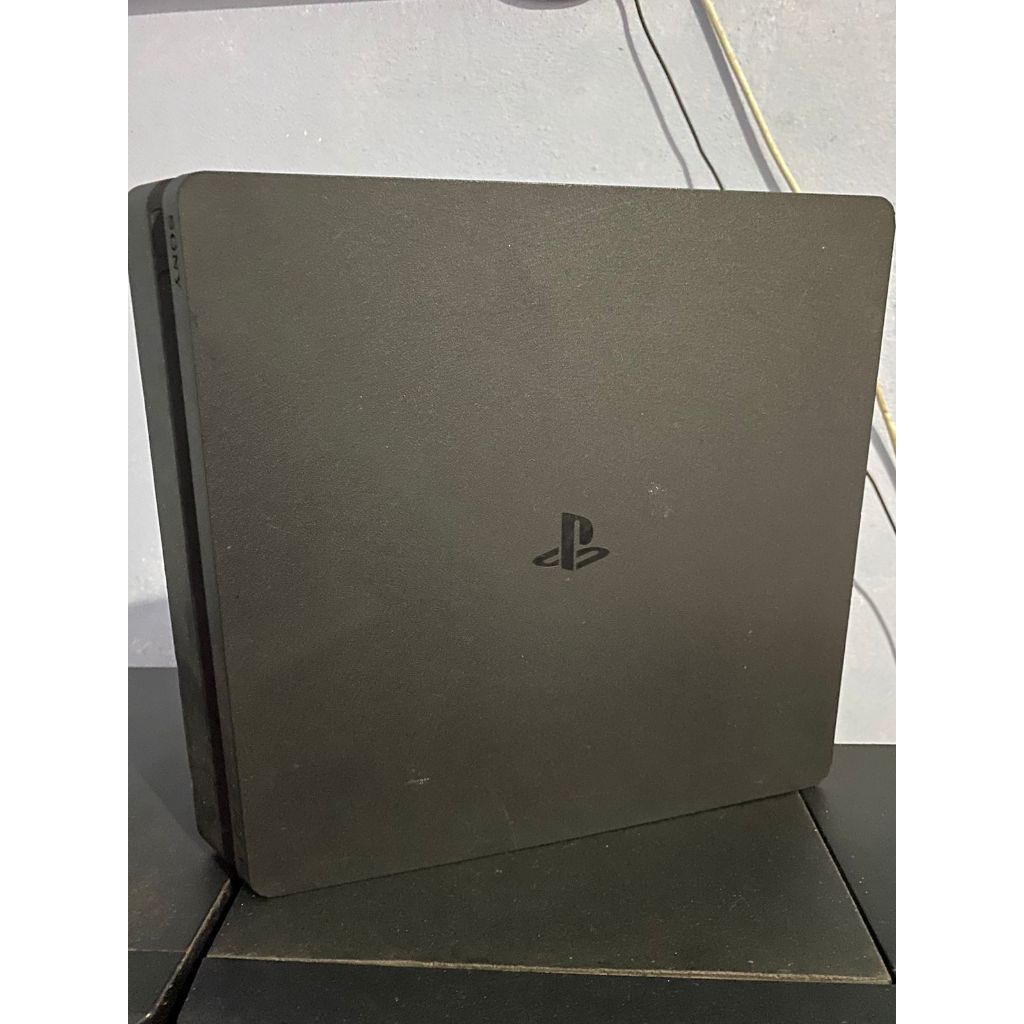PS4 Slim para retirada de peças ou conserto!