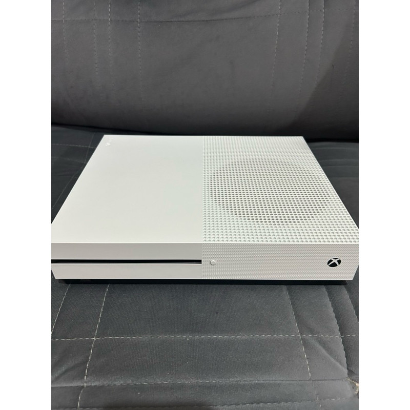 XBOX ONE S C/DEFEITO PARA RETIRAR PEÇAS LEIA