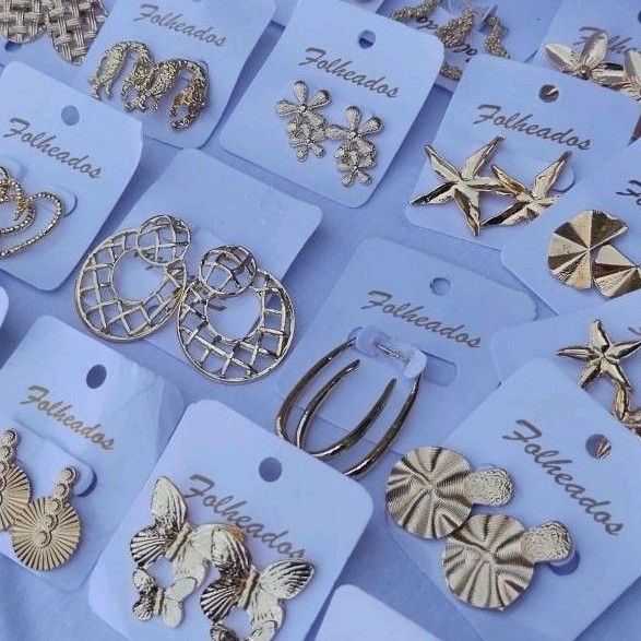Brincos Feminino Kit 10 Pares Folheado a Ouro Sortidos Elegante Bijuteria | Shopee Brasil