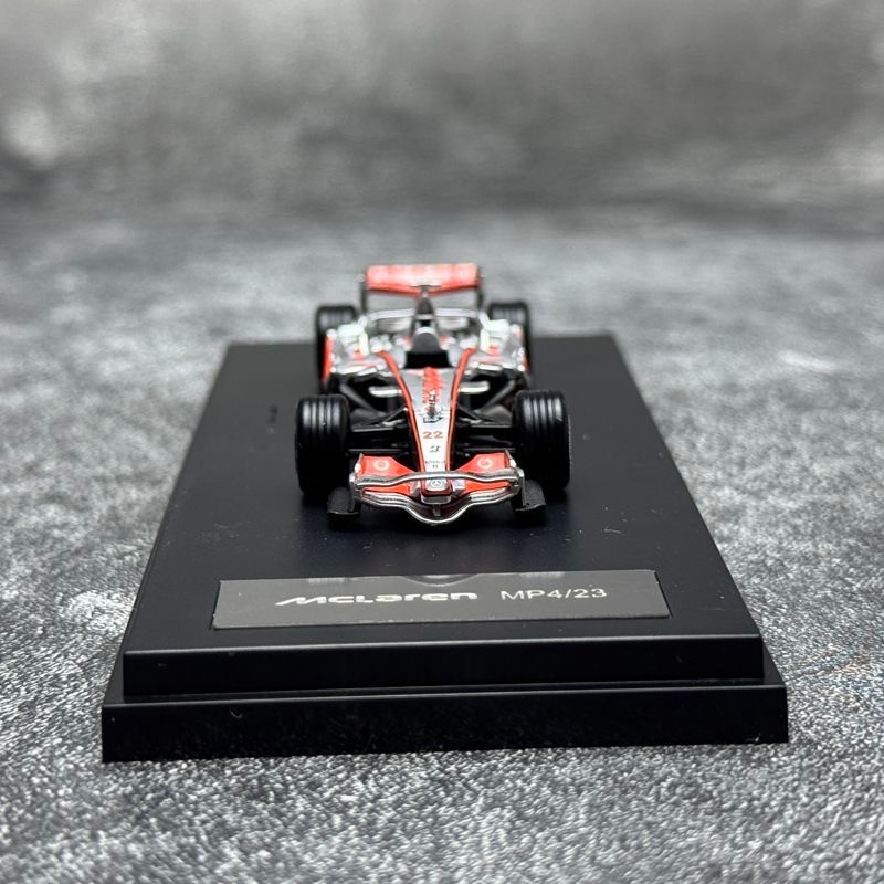 LCD 1/64 McLaren MP4-23 F1 Formula Modelos de carros Liga de