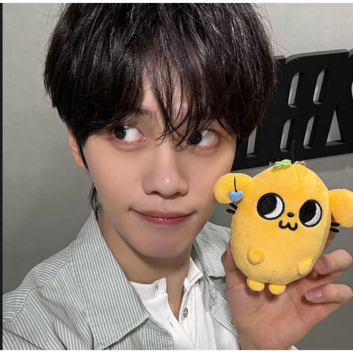Kpop Idol AND2BLE Boneca De Pelúcia Chaveiro ZHANGHAO Ricky Yujin