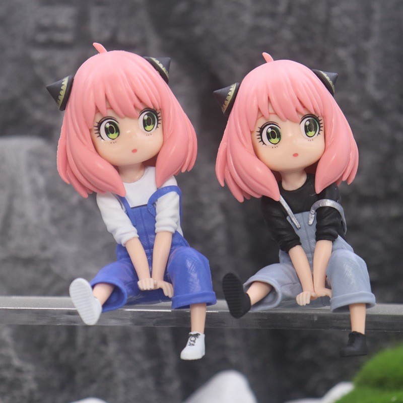 12cm SPY FAMILY Anya Pink Girl Macacão Figura Modelo Enfeites De Carro Brinquedo Para Amigos Presentes