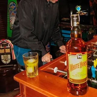 Whisky 8 Anos White Horse 1L