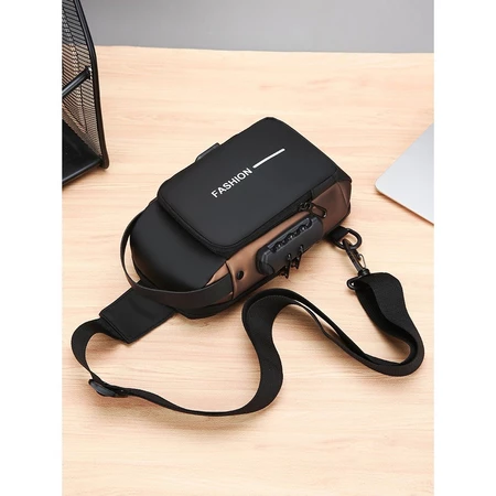 Bolsa Masculina de Ombro à Prova d’Água e Antifurto com Carregamento USB e Trava de Código