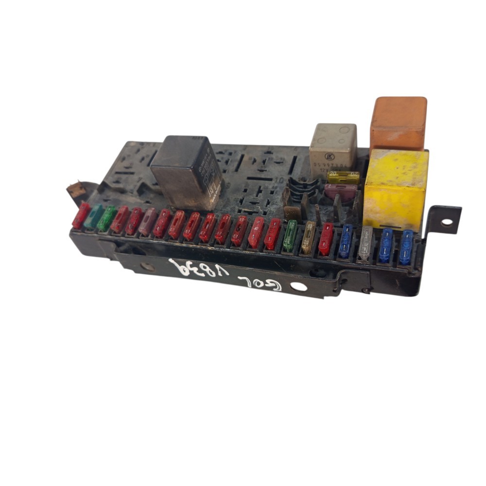 Caixa Fusível Santana Quartum Gol 1984/06 307941822a | Shopee Brasil