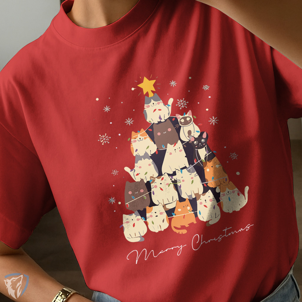 Camiseta Natal Unissex | Estilo Divertido com Gatos Empilhados em Árvore
