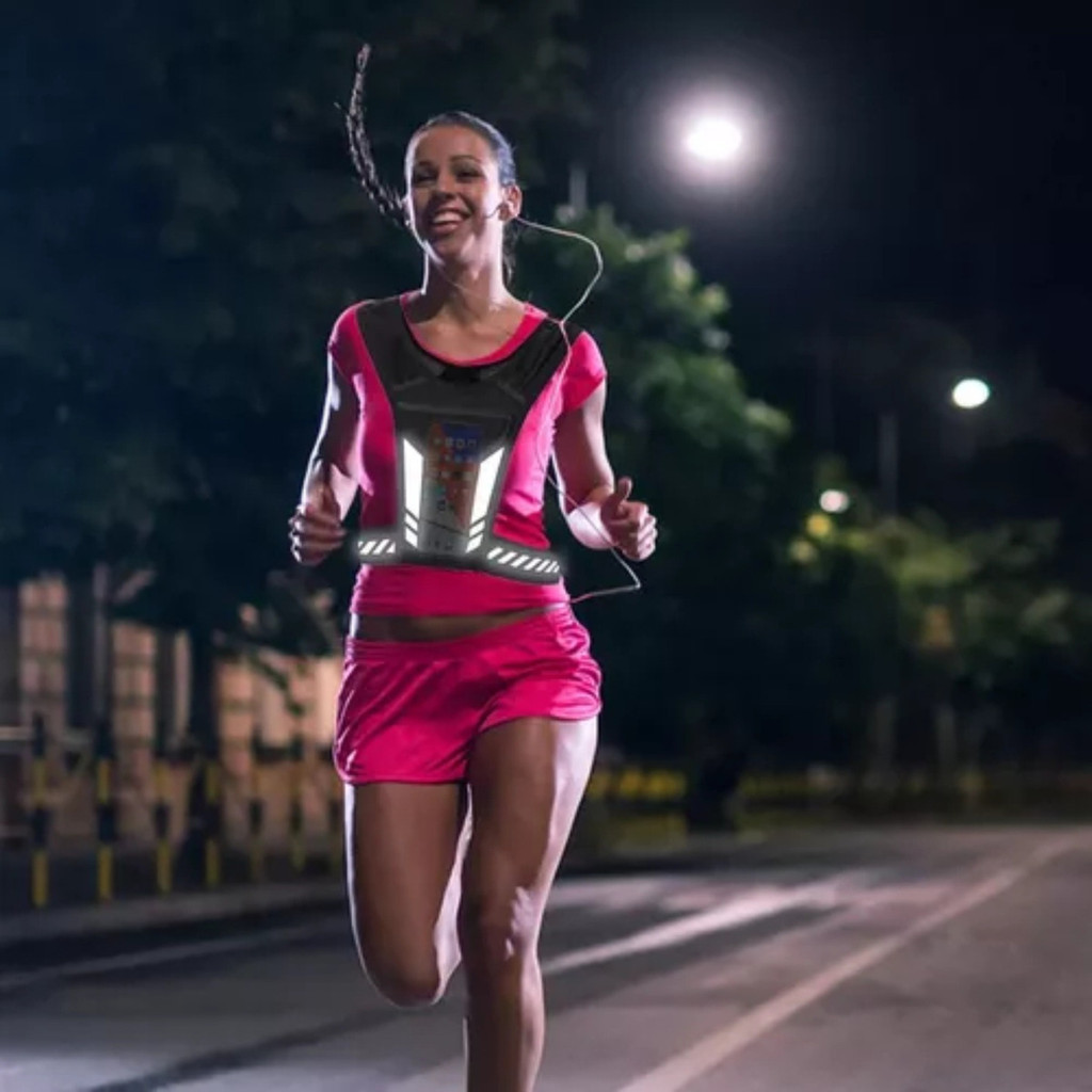Imagem do produto Colete Esportivo Reflexivo Para Ciclismo E Corrida Noturna Com Bolso Garrafa De Água Celular 2