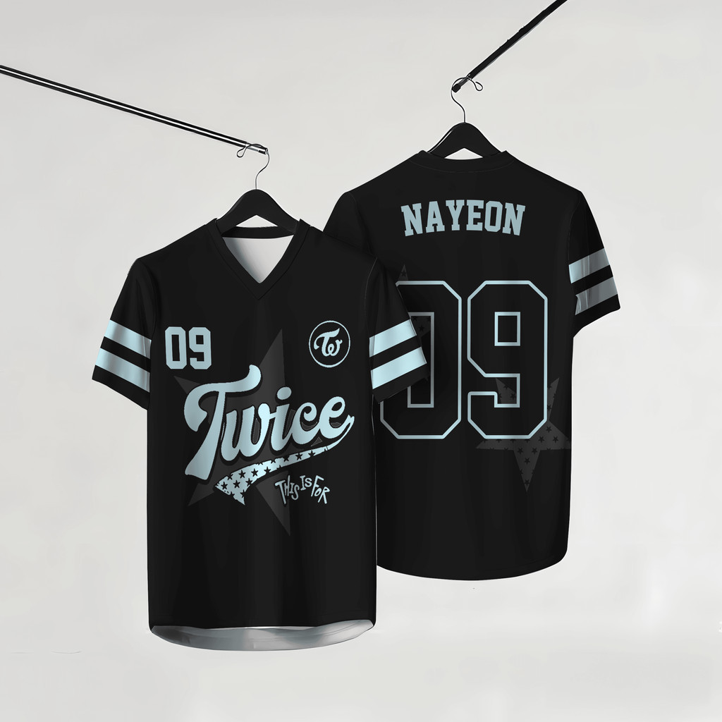 TWICE This Is for Black Com Decote Em V Team Member Exclusive