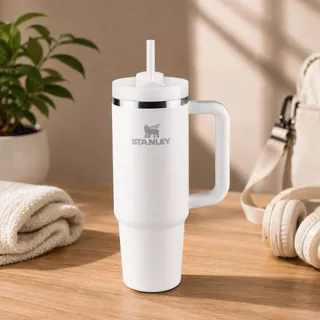 Copo Térmico Canudo Quencher Tumbler 2.0 Frost 887ml Stanley