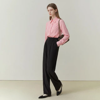 Camisa Feminina de Colarinho Manga Longa Tecido Liso Leve Poliester com Elastano Confortável