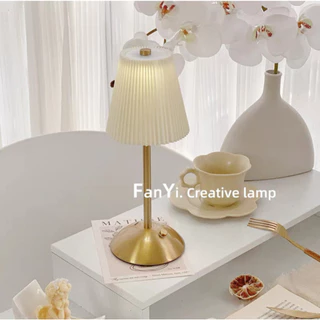 Luminaria de mesa Led 3 Tons Intensidade Bateria Recarregavel USB LKZD-5966