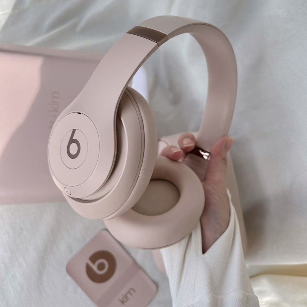 Beats Studio Pro X Kim Kardashian Fones De Ouvido Sem Fio