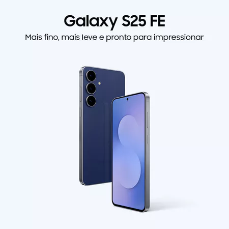Lateral do smartphone com detalhes da câmera tripla