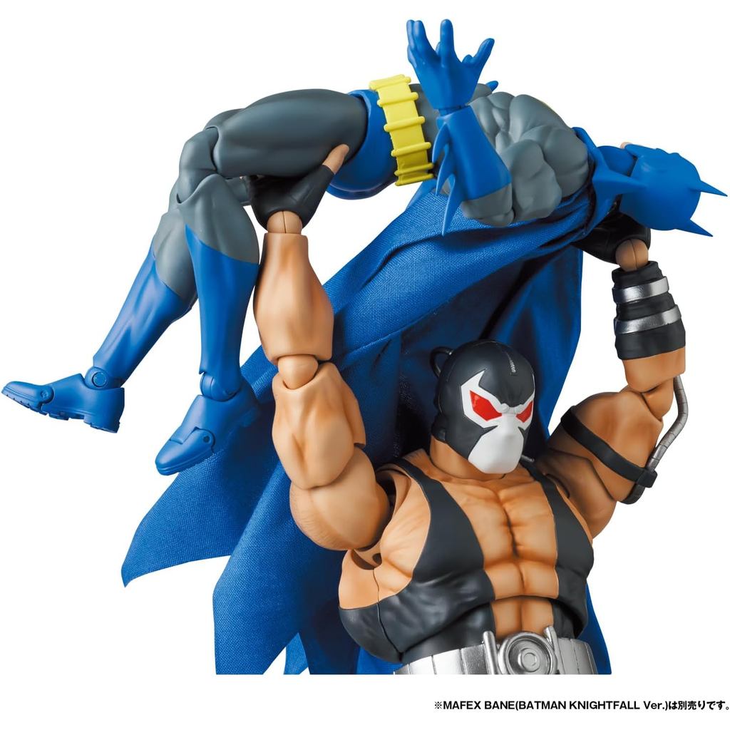 Medicom Toy MAFEX No.215 Knight Crusader Batman Figure [Direct