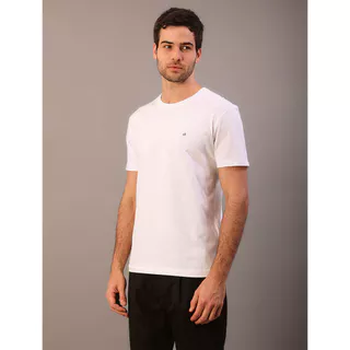 Camiseta Masculina Básica em Meia Malha Calvin Klein - Branco em Oferta na Shopee