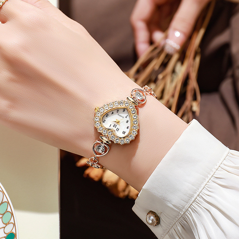 Foto de Relógio De Bolso Feminino VIGOROSO - Pingente Coração - Colar E Acessório - Presente Romântico