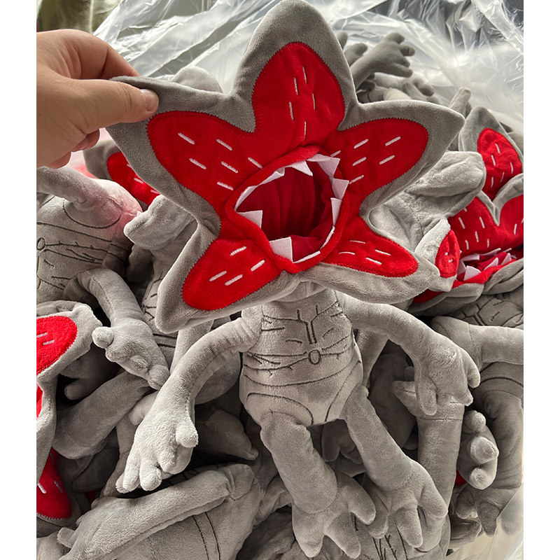 Boneco Demogorgon Stranger Things 20cm Pelúcia Presente Colecionador ...