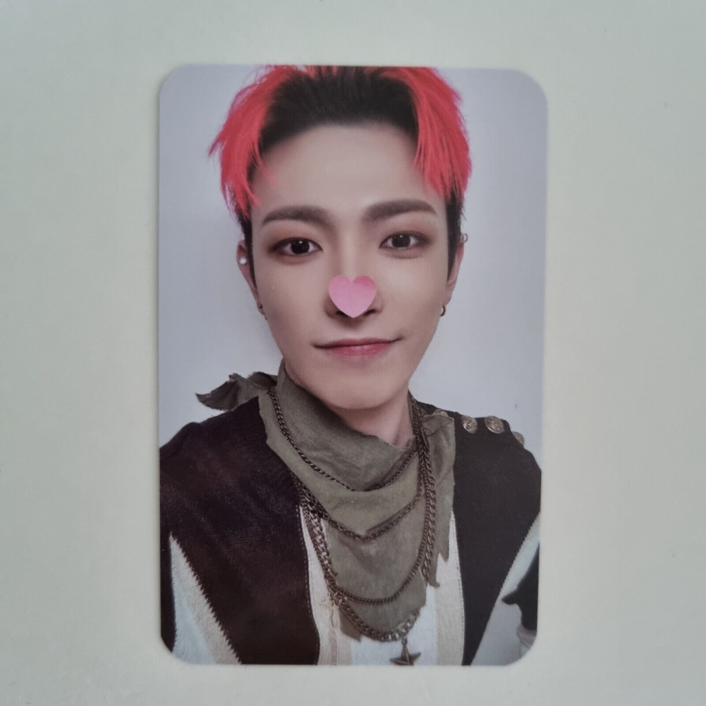 ATEEZ THE WORLD EP . 2 OUTLAW Plataforma Ver Cartão Fotográfico