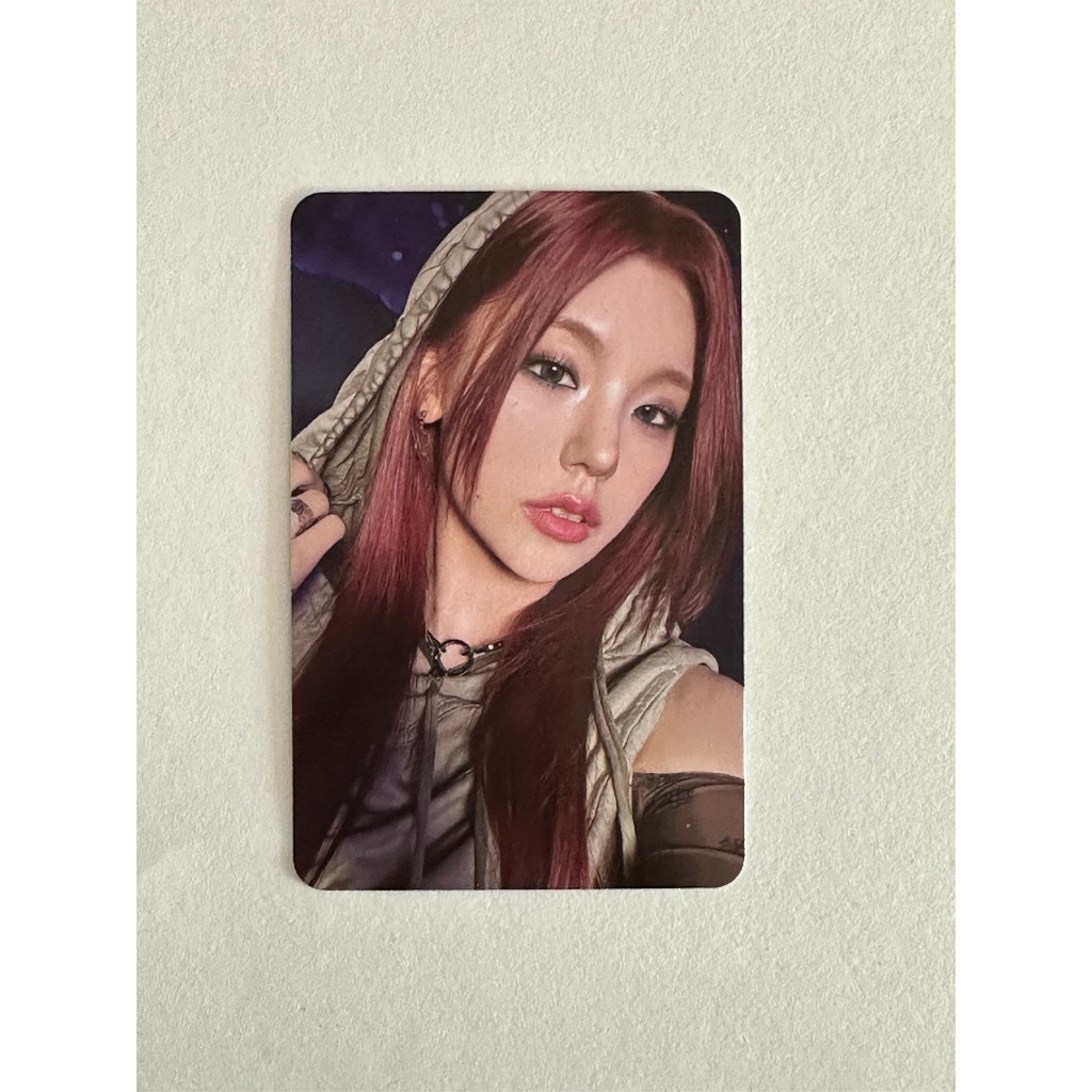 ITZY 2o Álbum BORN TO BE Official Fotocard-Yeji | Shopee Brasil