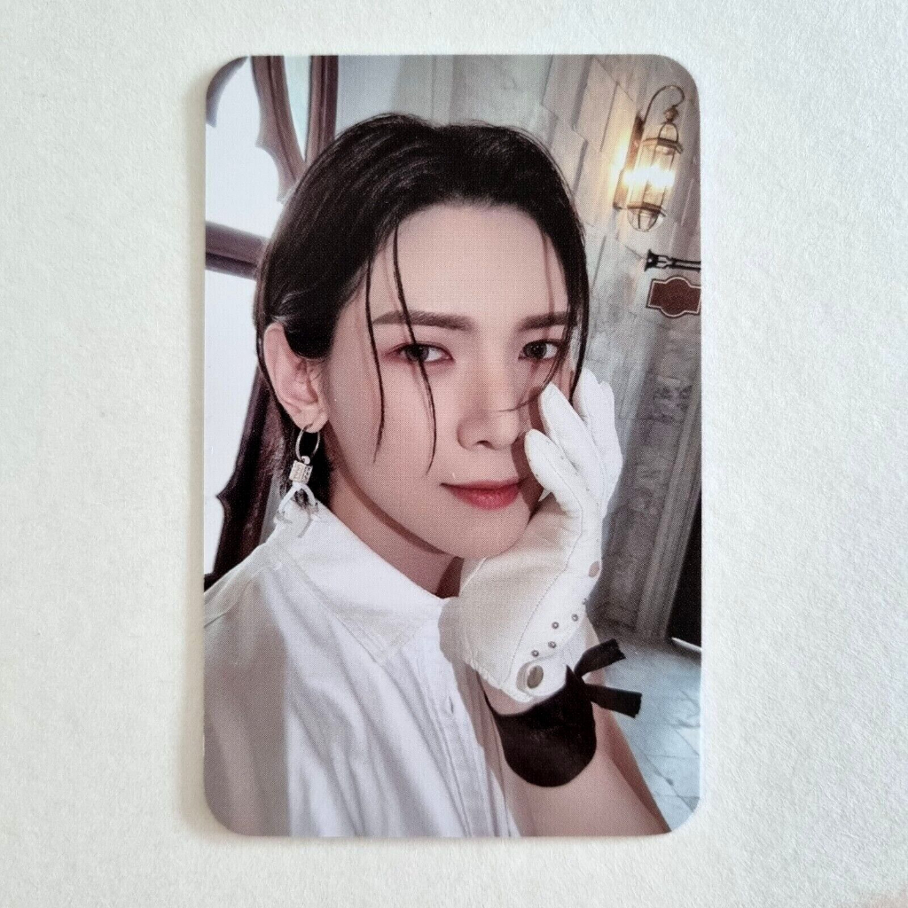 ATEEZ THE WORLD EP . 2 OUTLAW Plataforma Ver Cartão Fotográfico