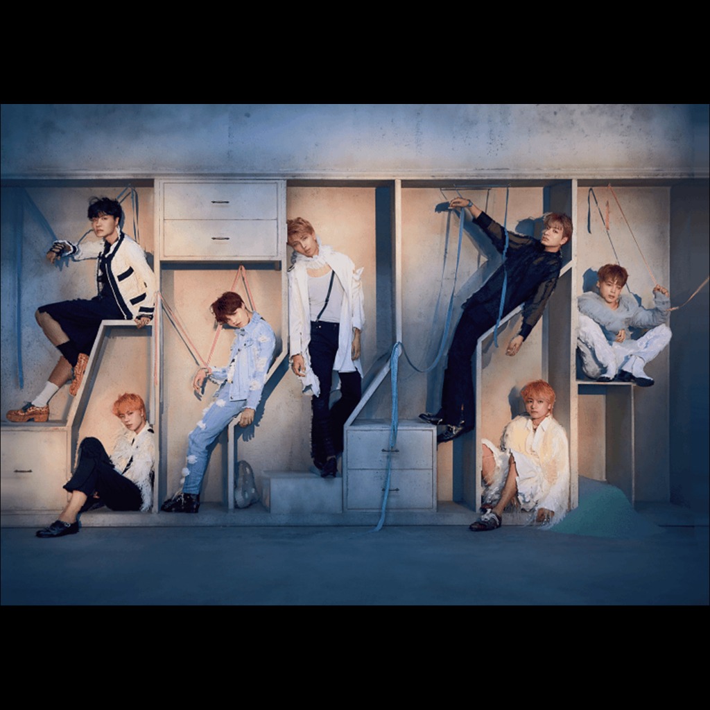 BTS LOVE YOURSELF 'Answer' Postcard + Photocard | Shopee Brasil