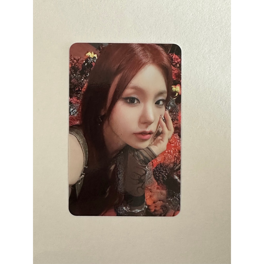 ITZY 2o Álbum BORN TO BE Official Fotocard-Yeji | Shopee Brasil