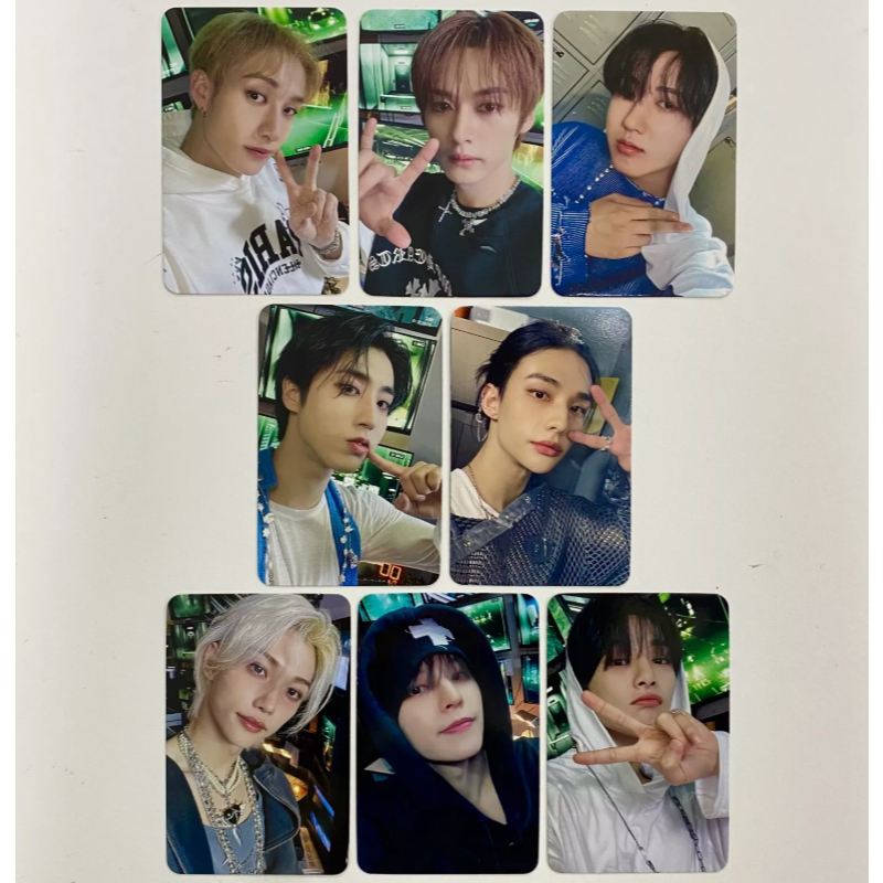 STRAY KIDS SKZ: ROCK-STAR 8th Mini Album Set - ROCK ROLL Versions