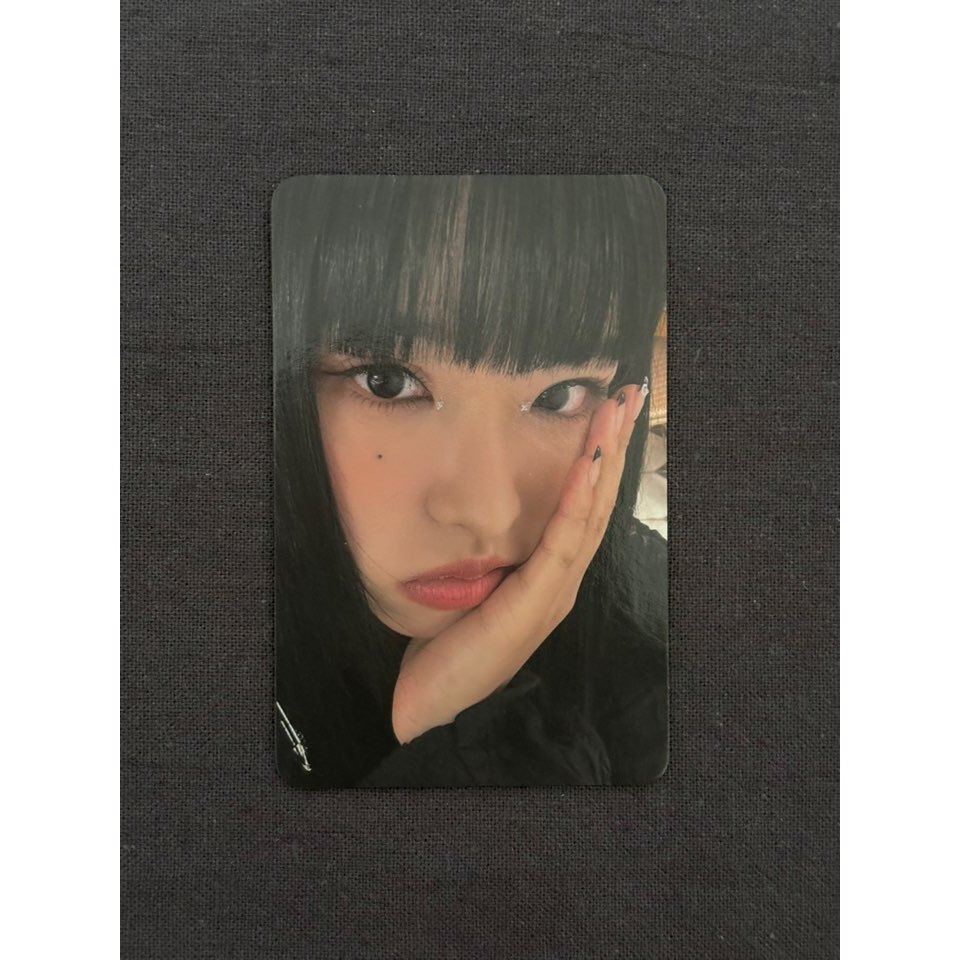 LOOSSEMBLE Um De Tipo De Cartão Fotográfico Oficial Mini Loona 2o