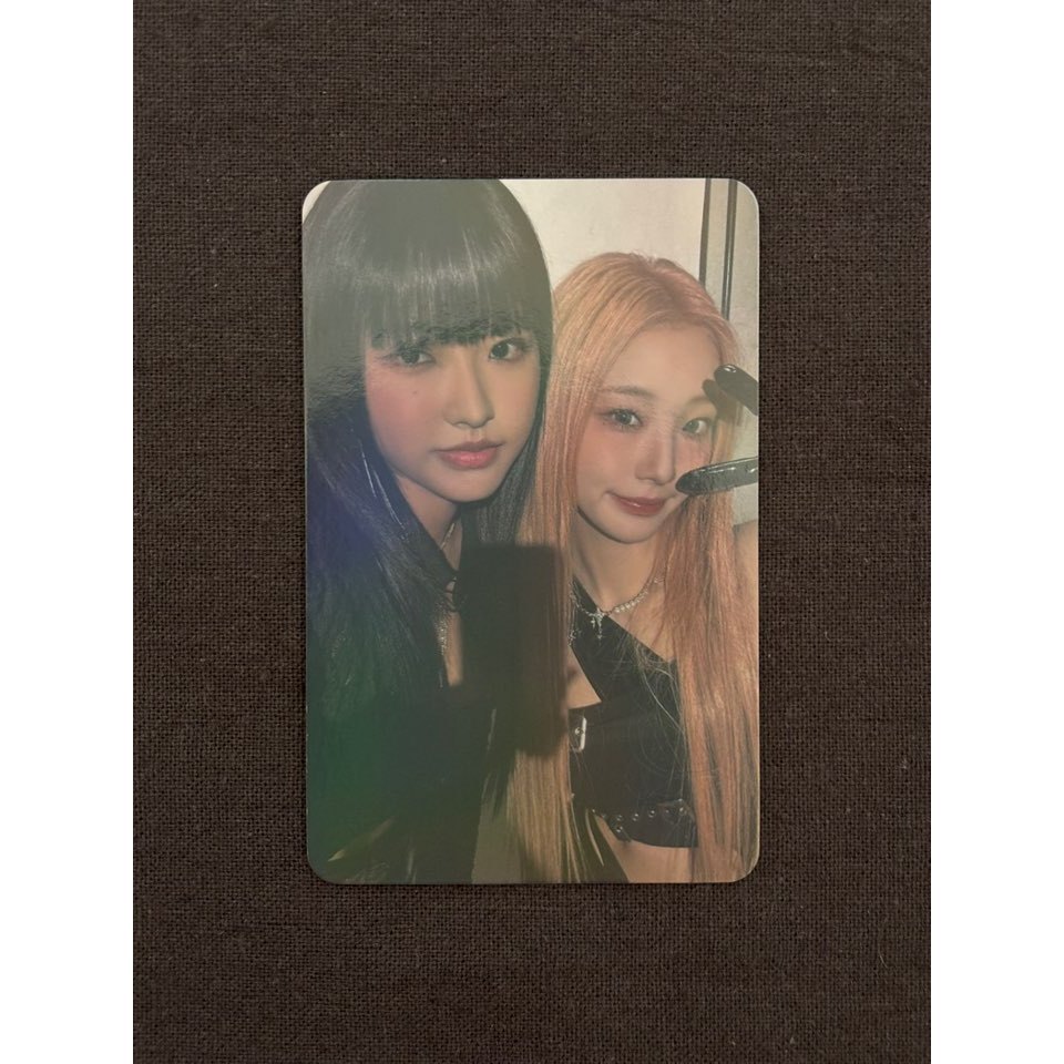 LOOSSEMBLE Um De Tipo De Cartão Fotográfico Oficial Mini Loona 2o