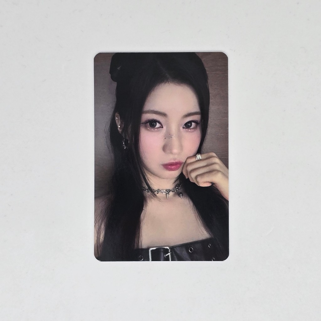 BABYMONSTER LUCKYDRAW YG SELECT ROSEDAY BABYMONS7ER PHOTOCARD