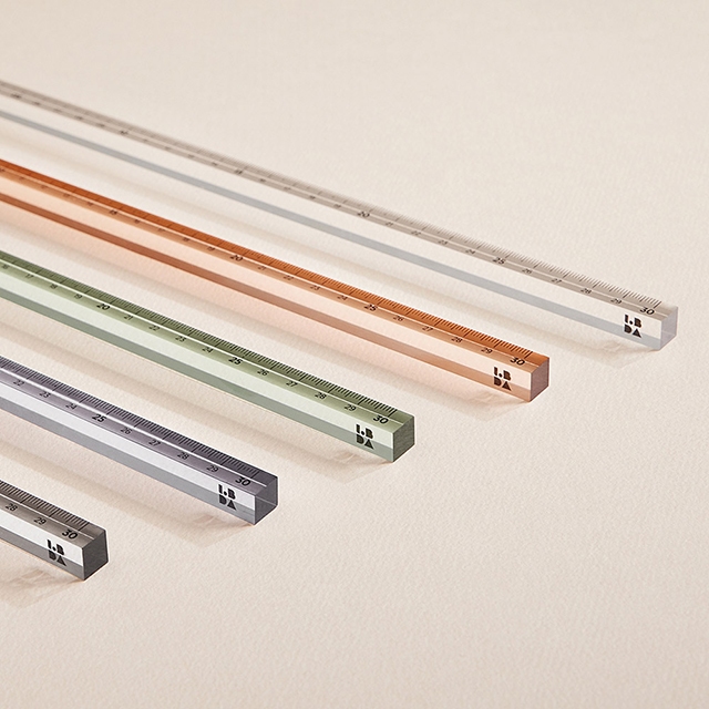 Régua Acrílica LOBDA 20CM , 30CM