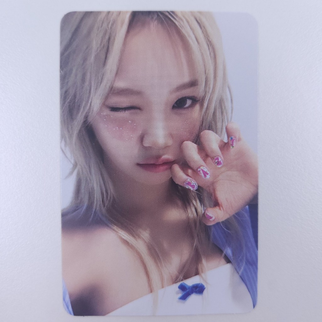 OFFICIAL] LE SSERAFIM CRAZY STANDARD Ver ALBUM PHOTOCARD | Shopee