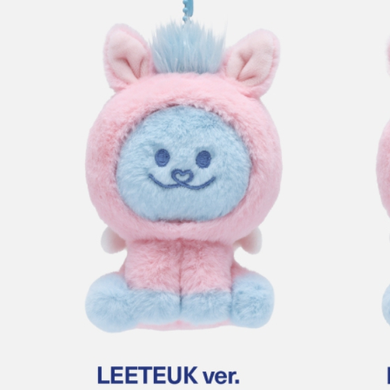 RED HARE JUNIOR DOLL KEY RING) SUPER JUNIOR 20th Anniversary Tour
