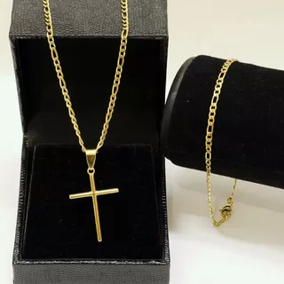 Kit Colar com Pingente Cruz em Titânio Banhado a Ouro 18K Resistente (Opção Com Pulseira)