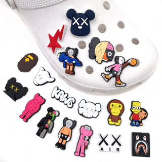 18pcs/set anime Shoe Charms croc Decoration Fits Para Sandálias De Tamancos Acessórios Presentes De Festa