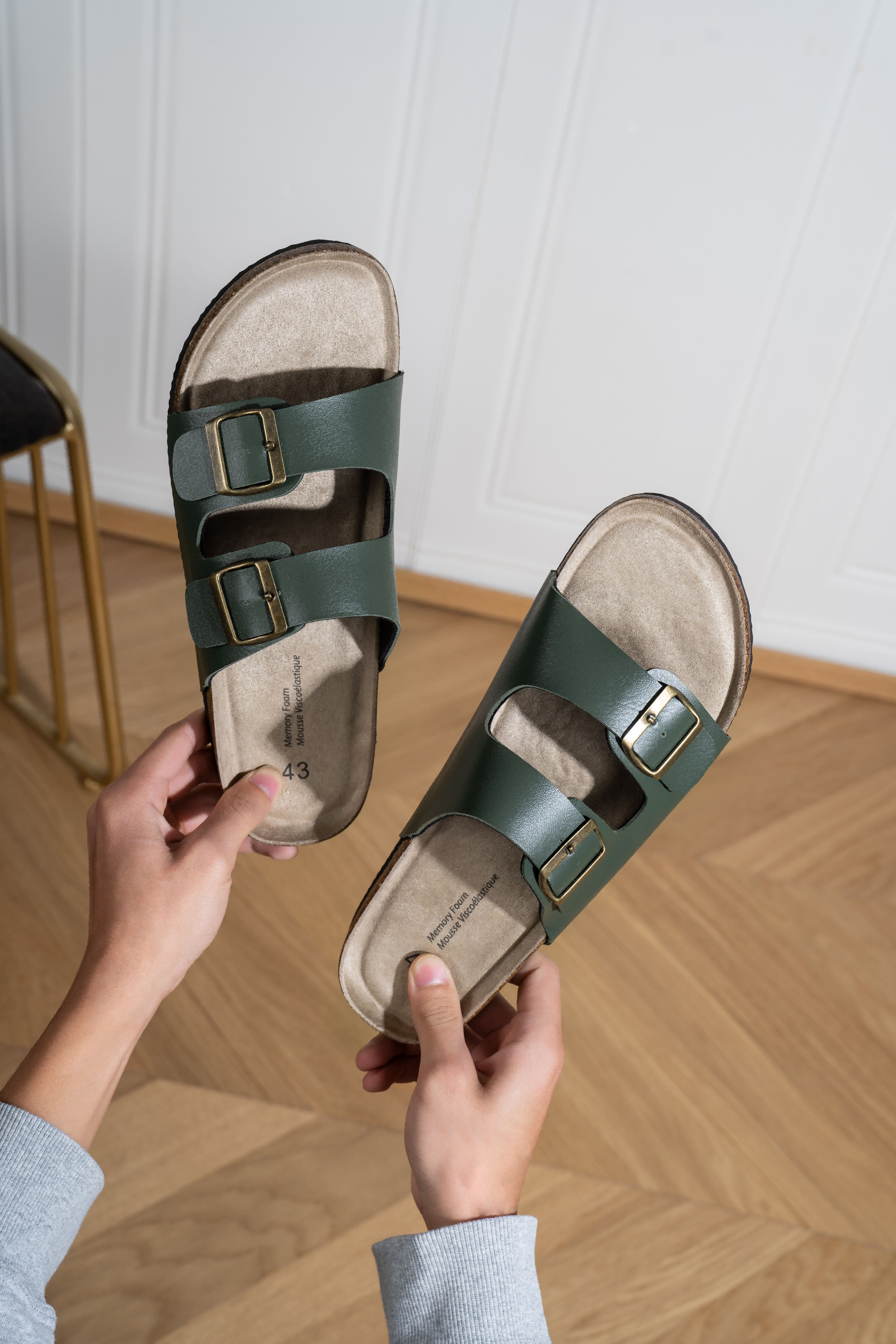 Homens Sandálias de Couro de Verão pu Chinelos de Couro de Verão Chinelos de Couro de Interior Pode Usar Chinelos de Exterior Sapatos Preguiçosos Estilo Casual Simples