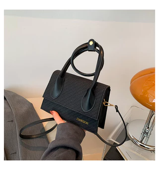 Nova Bolsa Fashion Handbag Bolsa para o ombro Bolsa Diagonal Pequena Quadrada Bolsa Feminina
