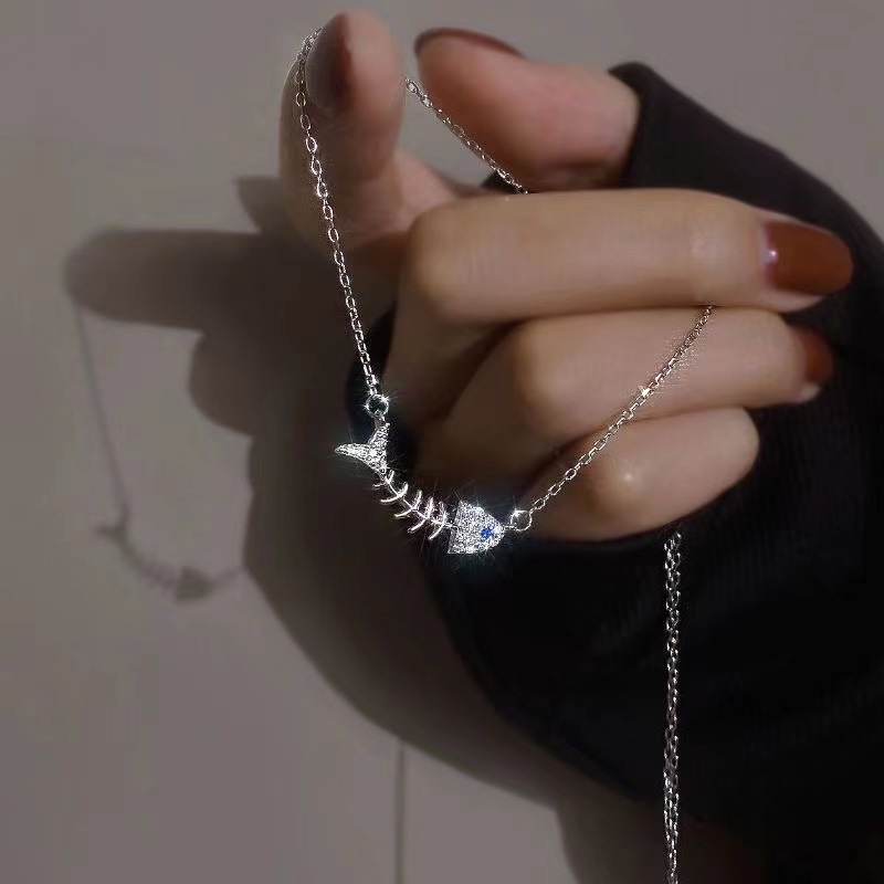Colar Estilo Frio Colar Espinha de Peixe Novo Estilo Cadeia de Clavícula ins Fêmea Estudante Coreana Versão Simples Influenciador de Temperamento Você Tem para o