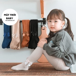 Linda meia-calça de lã com laço adequada para meninas de 0 a 6 anos.