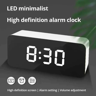 1Pc Relógio De Mesa Espelhado LED Branco Soneca Mostrador De Tempo Luz Nocturna USB Despertador Decoração De Casa