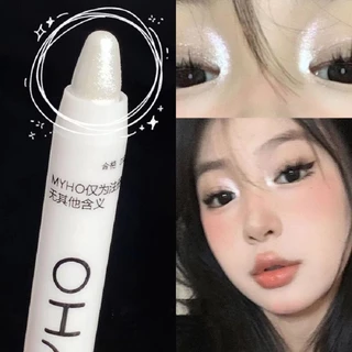 Caneta De Bicho-Da-Seda Deitado Monocromática Brilhante Com Sombra De Olhos flash