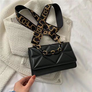 Bolsa Casual Para Mulheres Outono 2024 Nova Moda Da internet Celebridade De Um Ombro Pequena Quadrada Simples ins wide crossbody bag