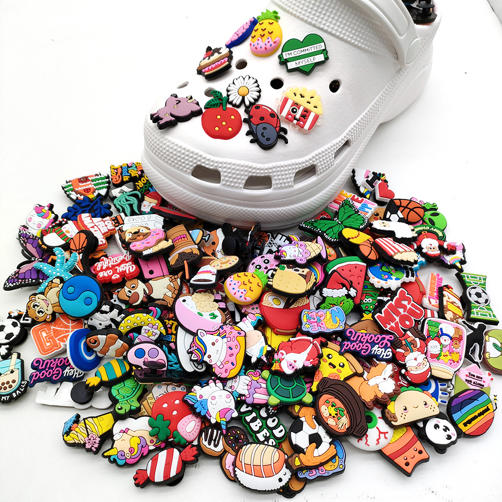 5-100pcs Encantos Aleatórios De Sapatos De Desenho Animado Para Jardim De Crocodilo Acessórios Festas Infantis Femininas Decorações Mochila Adultos