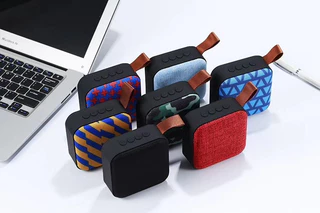 Subwoofer Bluetooth Pequeno alto-falante Bluetooth Subwoofer portátil sem fio para uso externo Alto-falante de tecido para Desktop doméstico Mini alto-falante
