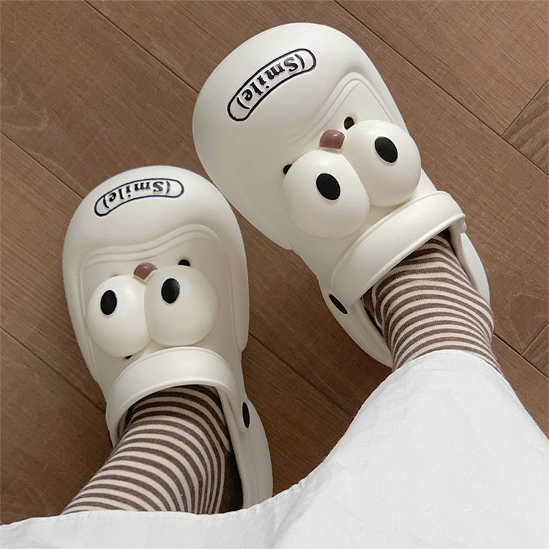 Summer Outwear Cool Slippers EVA Macios E Antiderrapantes Engraçados Big Eyes DIY Sapatos De Buraco De Casal