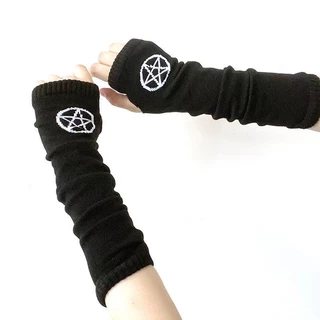Um par de luvas de malha de outono de inverno ins estilo Harajuku Manga meia manga escura da moda Manga meia manga espessada Protetor solar quente à prova de frio Homens Mulheres Adequado para passeios de lazer