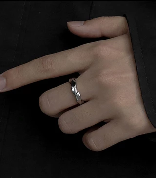 Anel Do Instagram Masculino Da Moda De Nicho , De Casal De Boca Aberta , Dedo Indicador retro Leve De Luxo E Sensação high-end