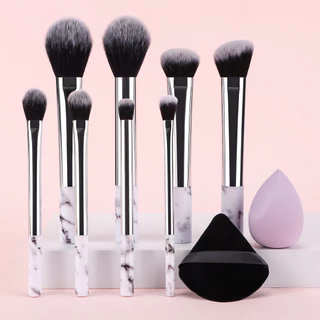 8 Conjunto de Escova de Maquiagem Mármore Preto Conjunto de Escova de Maquiagem Mármore Preto Contém Escova em Pó Solto Escova de Pó Blush Escova Corretiva Eyeshadow Brush & One Purple Makeup Egg & 1 Black Puff Função Completa Adequada para Todos os Tipos