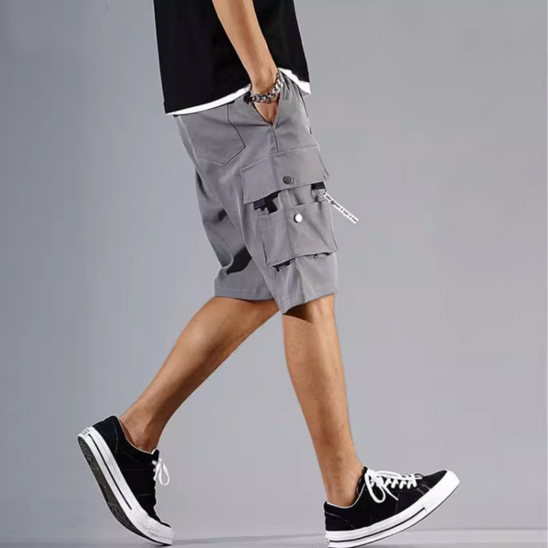 Summer Ice Silk Multi-pocket Shorts de seda de bolso solto Calças casuais confortáveis de cinco pontos Homens Mulheres podem usar cinza