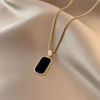 1 Item europeu americano moda preto retangular marca colar feminino clavícula corrente influenciador colar preto quadrad